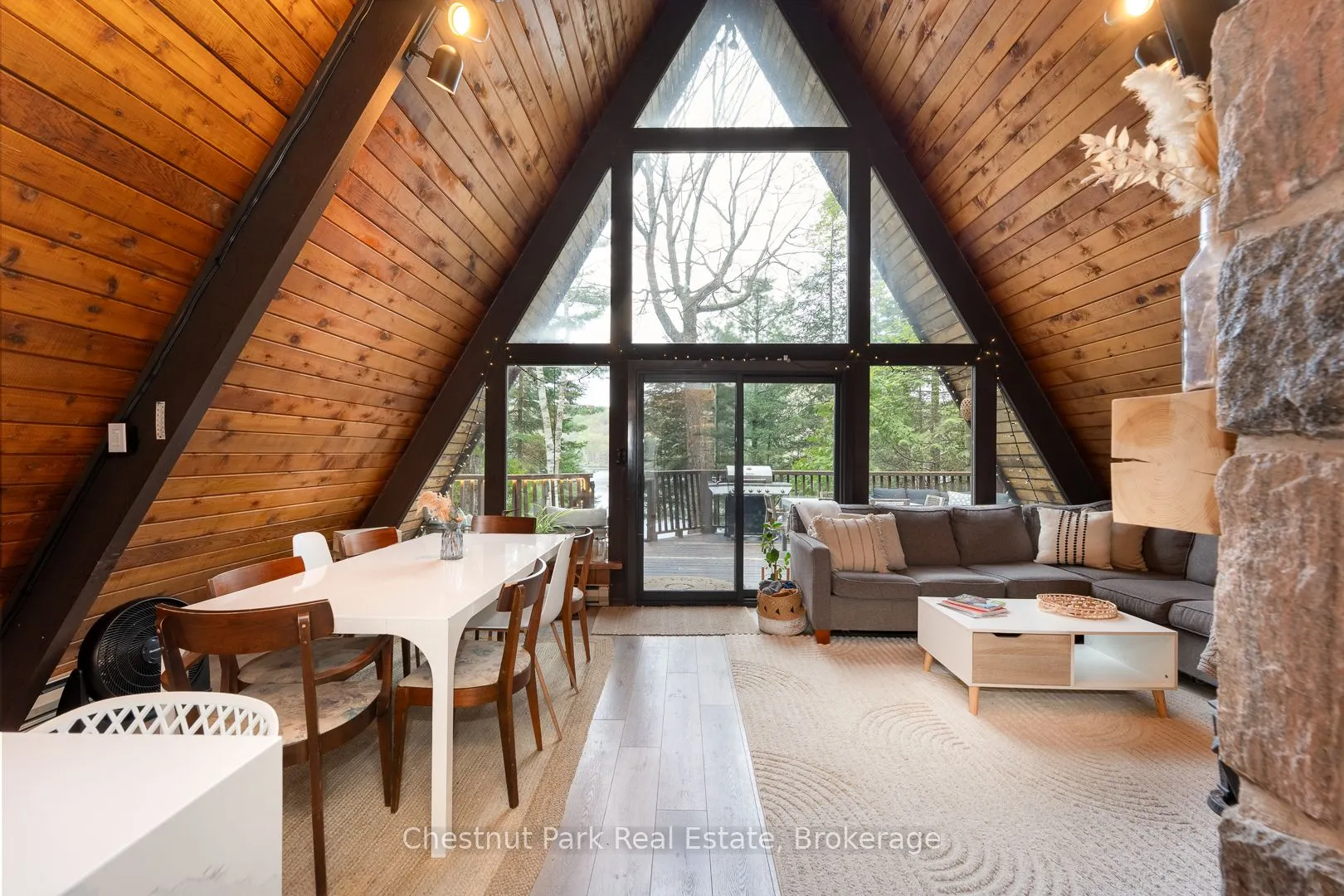 1499 Kennaway Road, ON K0M 1S0