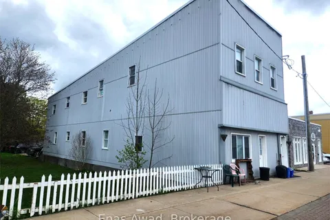 558 Campbell Street, ON N0G 2H0