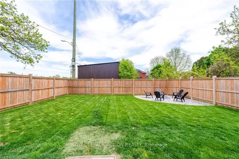 9 Curtis Avenue, ON N3L 3J3