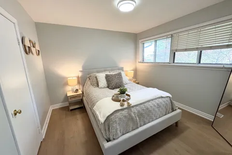 26 Grandfield Street, ON L8T 2H2