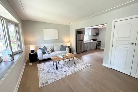 26 Grandfield Street, ON L8T 2H2