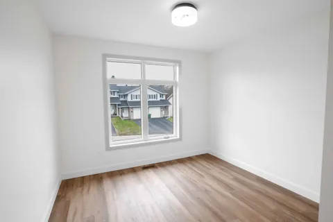 9 NORTHBROOK Street, ON K8H 3N4