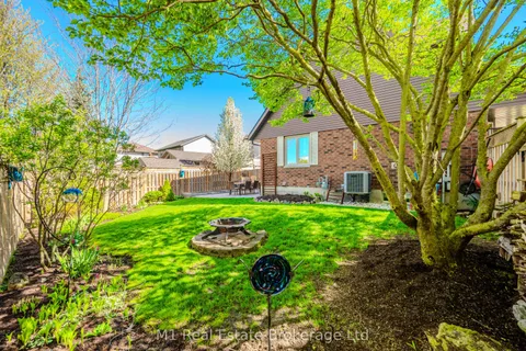 59 Keating Drive, ON L1B 0B4