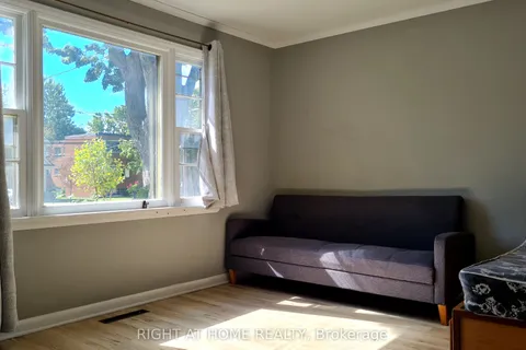 310 Grey Street, ON N6B 1G6