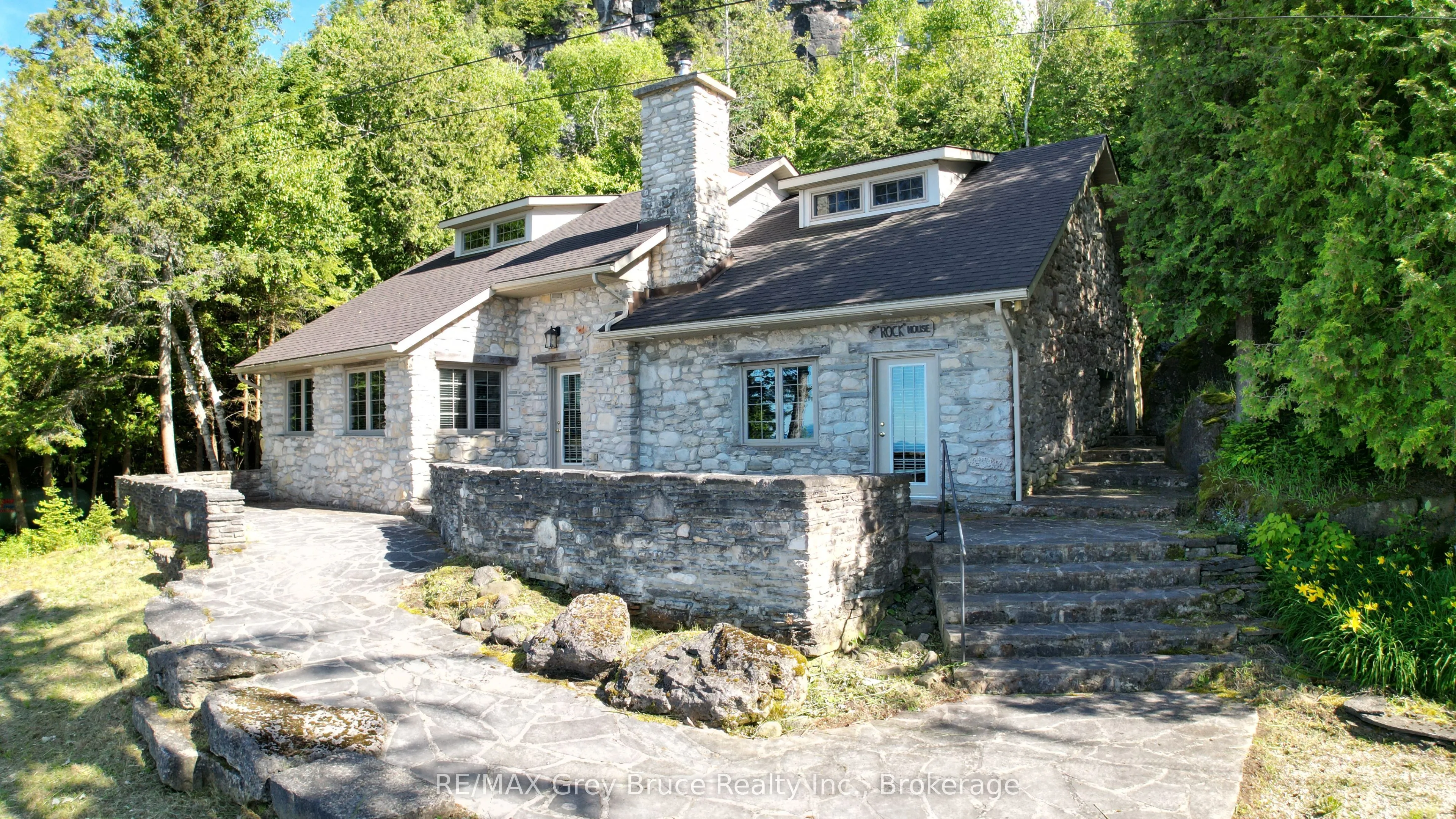 130 South Shore Road, ON N0H 1W0