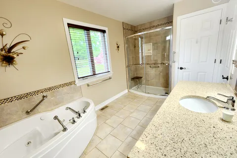 1732 Blakely Drive, Cornwall, ON K6J 5L3