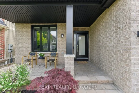 709 Owls Cabin Avenue, Blossom Park - Airport and Area, ON K1V 1X1