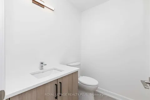 7214 Parsa Street, ON L2H 3T1