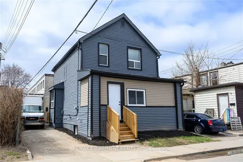 31 GREENAWAY Avenue, ON L8L 6C3