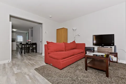 7768 Ascot Circle, ON L2H 3P9