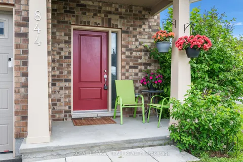 844 Cedar Creek Drive, ON K1T 0B3