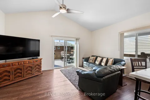 11 Berkshire Drive, ON L2M 0C2