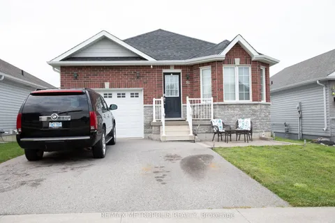 14 Lisbeth Crescent, ON K9V 0B7