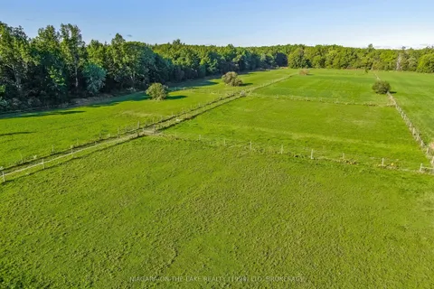 12857 King Road, ON L2H 2J1