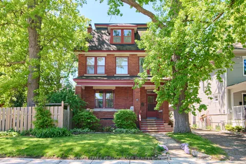 28 Wendover Avenue, ON K1S 4Z7