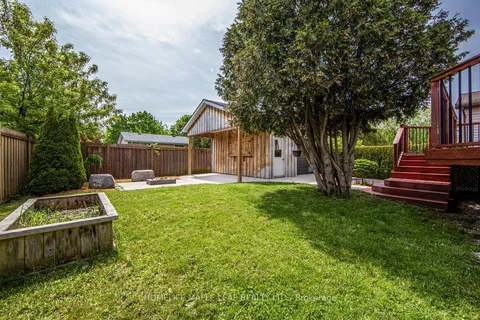 689 Macyoung Drive, ON N2Z 1T1