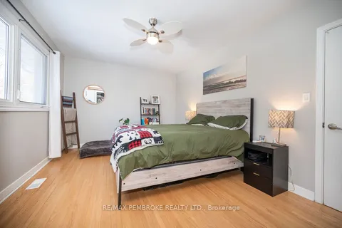 13 Highland Crescent, ON K0J 1P0