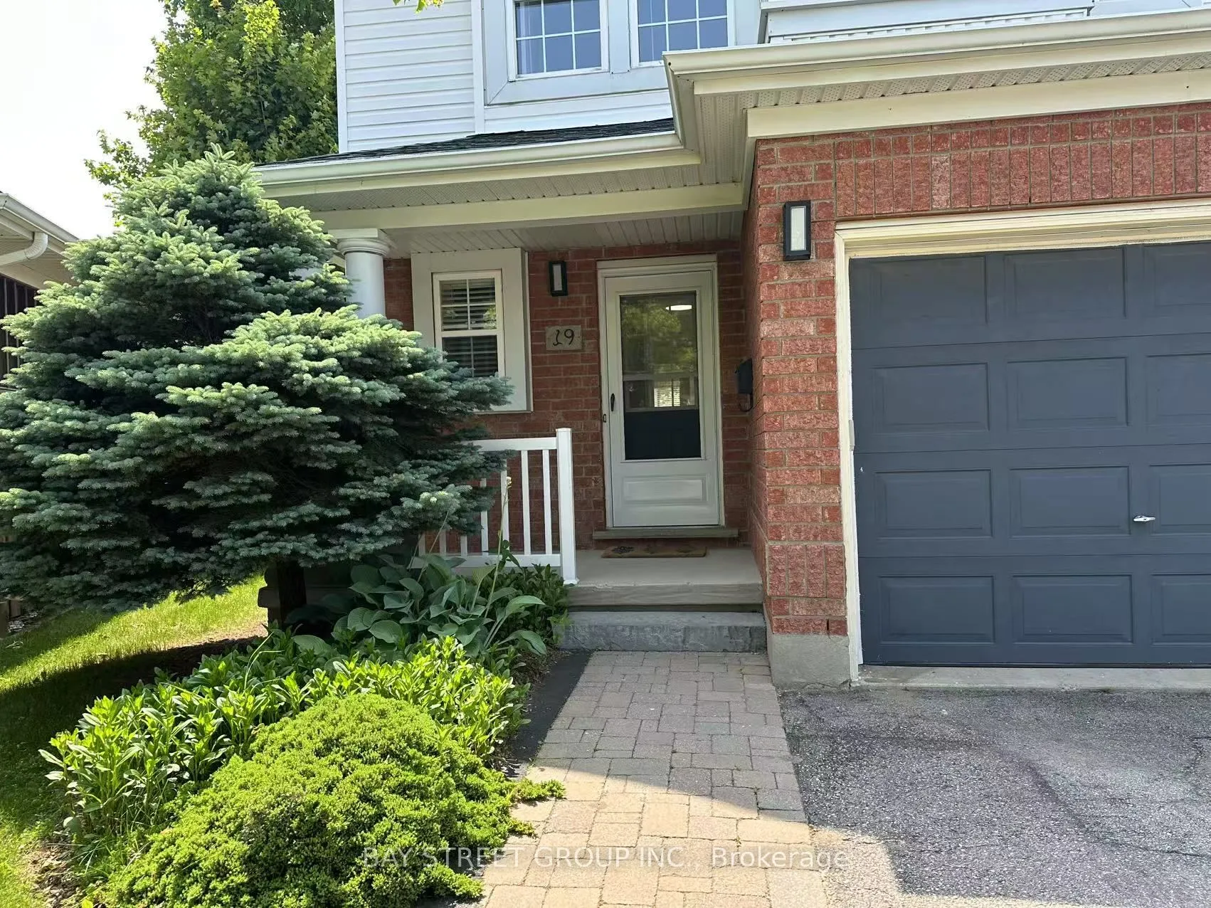 19 Silversmith Court, Guelph, ON N1G 5C1