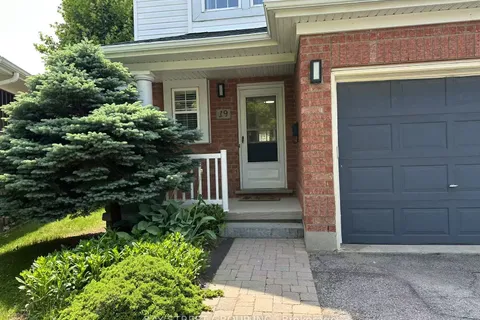 19 Silversmith Court, Guelph, ON N1G 5C1