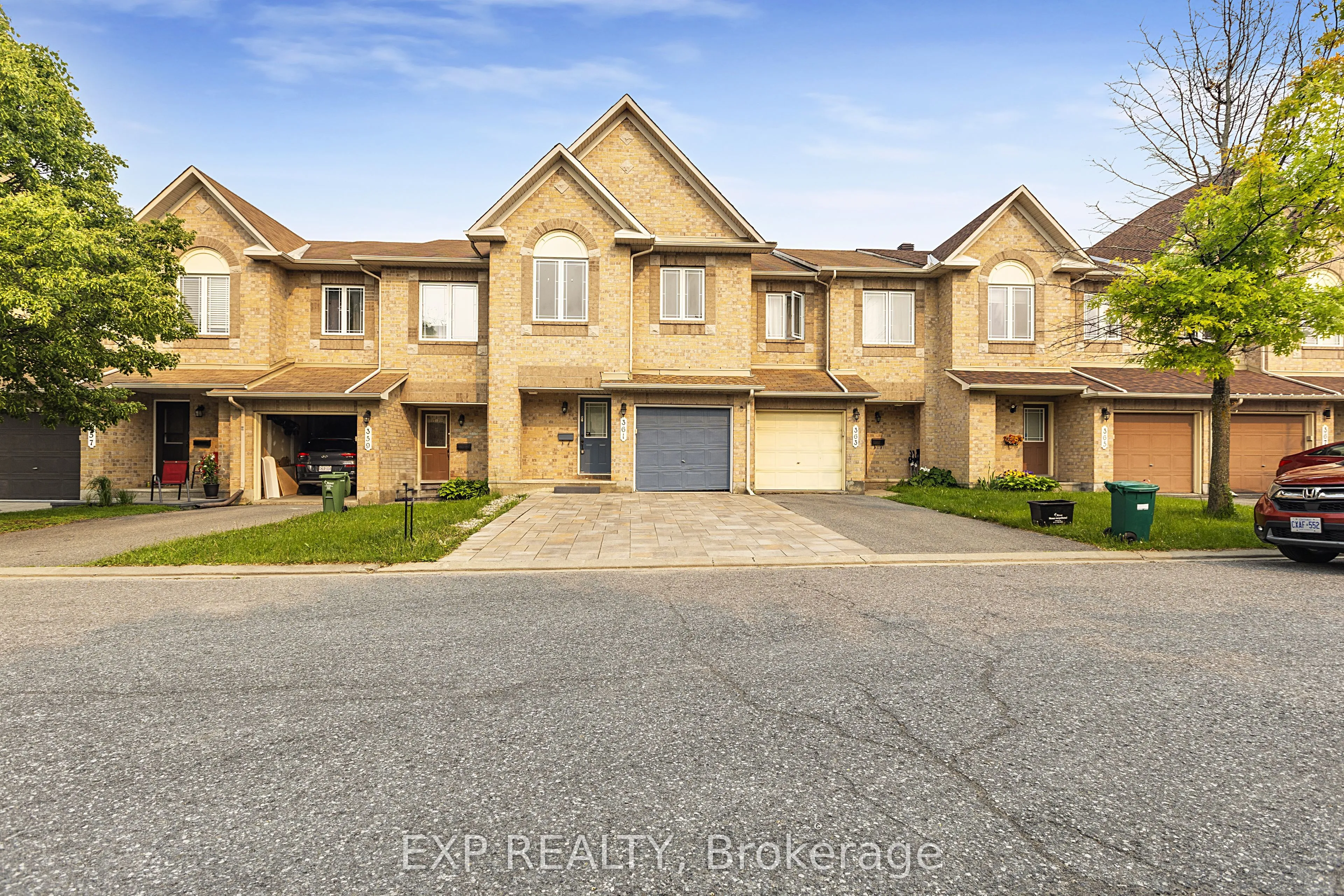 361 Bakewell Crescent, Barrhaven, ON K2G 7E9