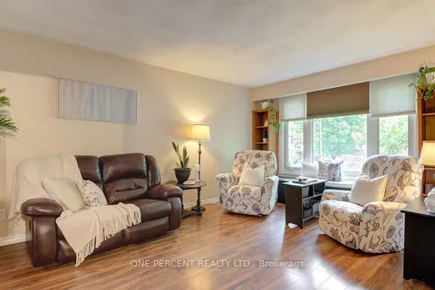 664 Highpoint Avenue, Waterloo, ON N2L 4Z5