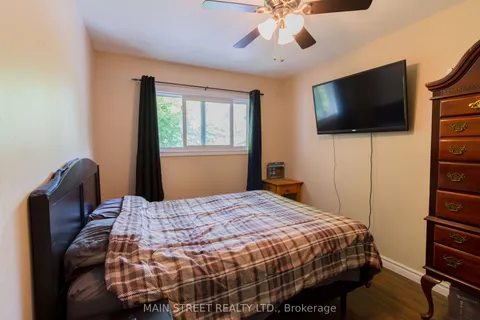 28 Prince Of Wales Drive, Belleville, ON K8P 2T7