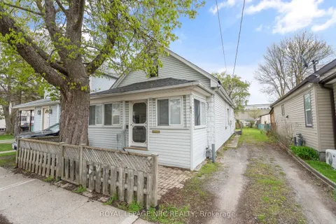 87 Mitchell Street, Port Colborne, ON L3K 1X6