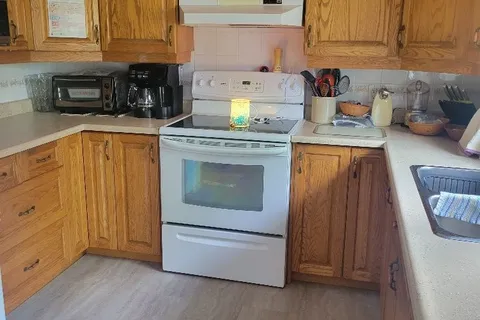 100 Selena Avenue, Belleville, ON K8P 4C4