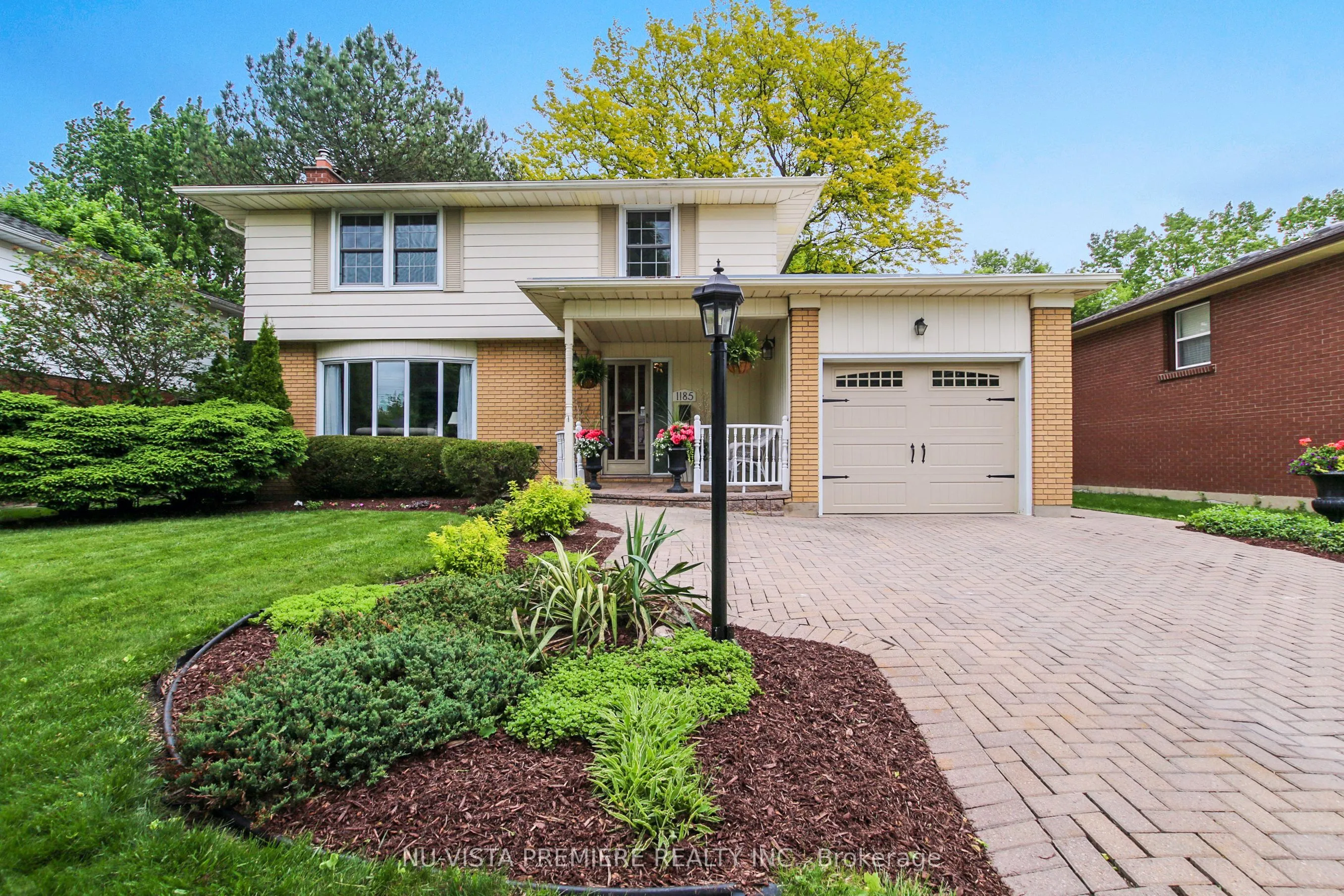 1185 Guildwood Boulevard, ON N6H 4G8