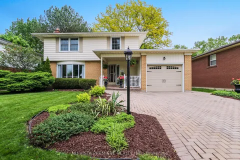 1185 Guildwood Boulevard, ON N6H 4G8