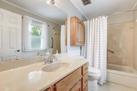 1185 Guildwood Boulevard, ON N6H 4G8