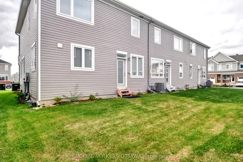305 Lamarche Avenue, ON K1C 1T1