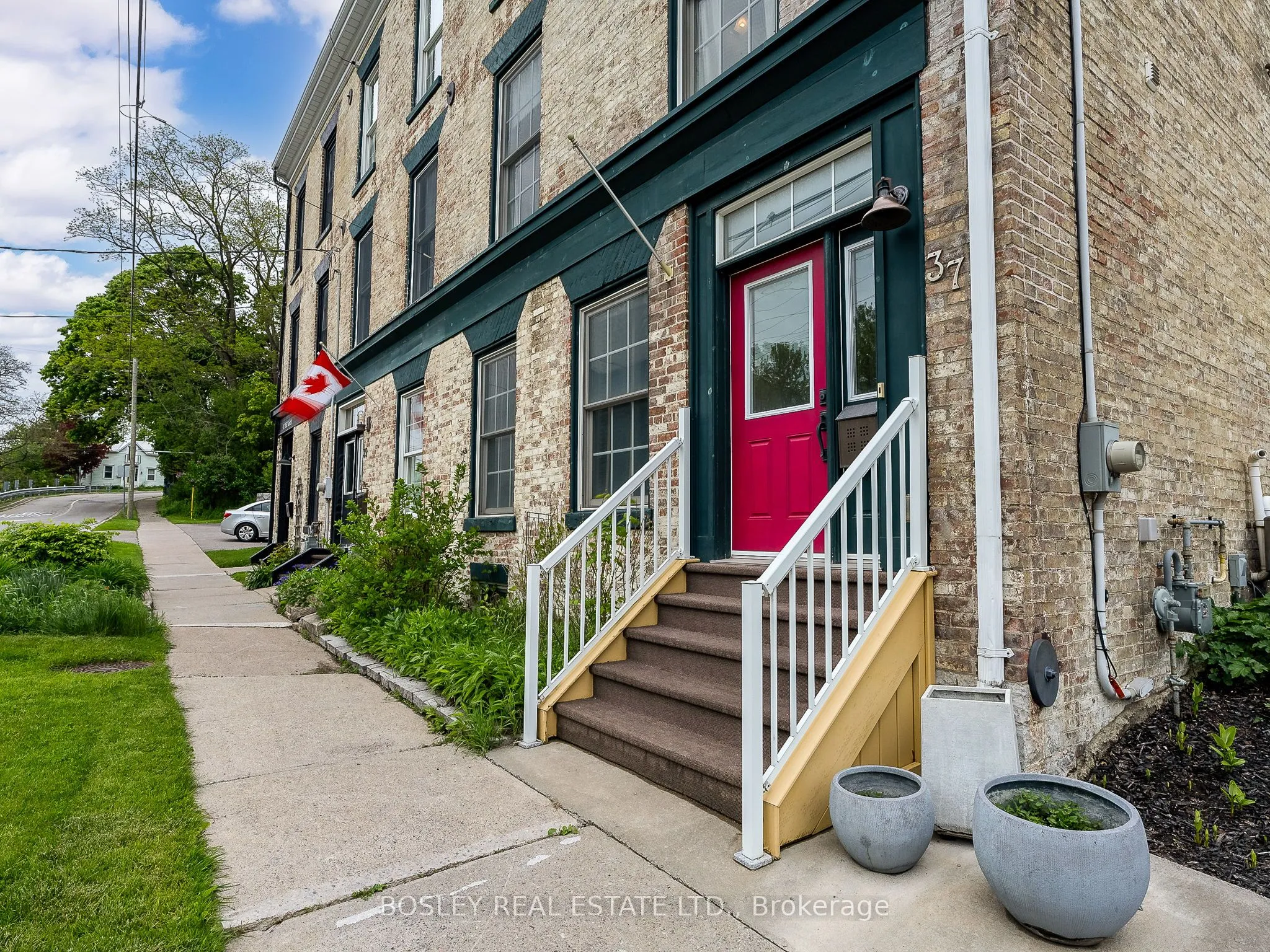 37 Mill Street, ON L1A 2T1