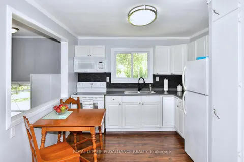 64 Langs Road, ON K0K 2X0