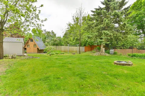 22 Wickens Street, ON K8V 0B3