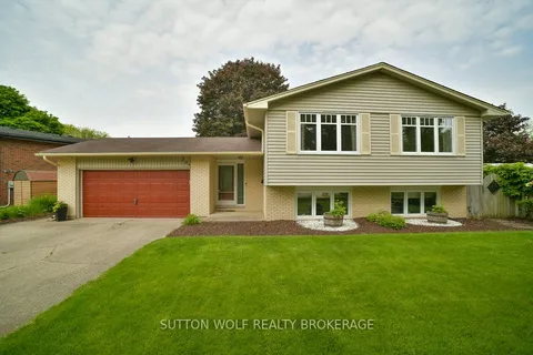 234 Riverview Drive, ON N7G 2G5