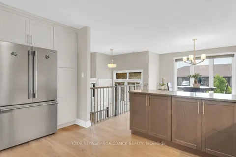 44 Liberty Crescent, ON K8V 0B7