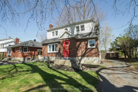 7 Old Orchard Avenue, ON K6H 2H1