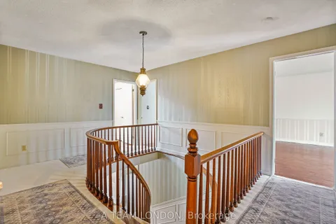 126 Guildford Crescent, ON N6J 3Y5