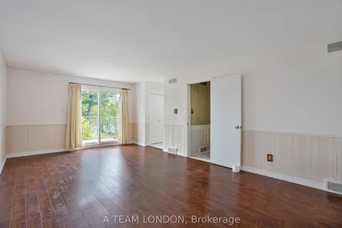 126 Guildford Crescent, ON N6J 3Y5