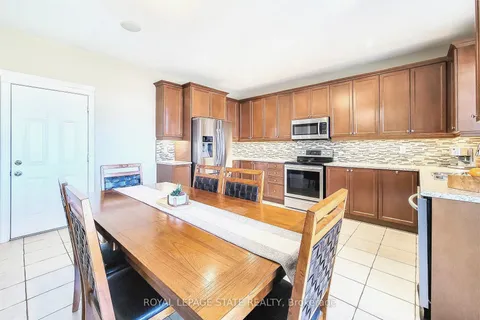 50 Bankfield Crescent, ON L8J 0C1