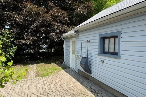 64 Abbott Street, ON K6V 4A6