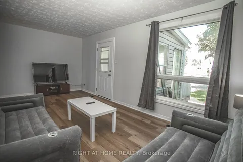 92 Farquhar Place, ON P5A 3H9