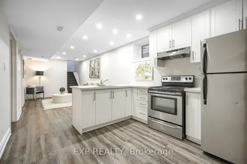 230 McAnulty Boulevard, ON L8H 3J1