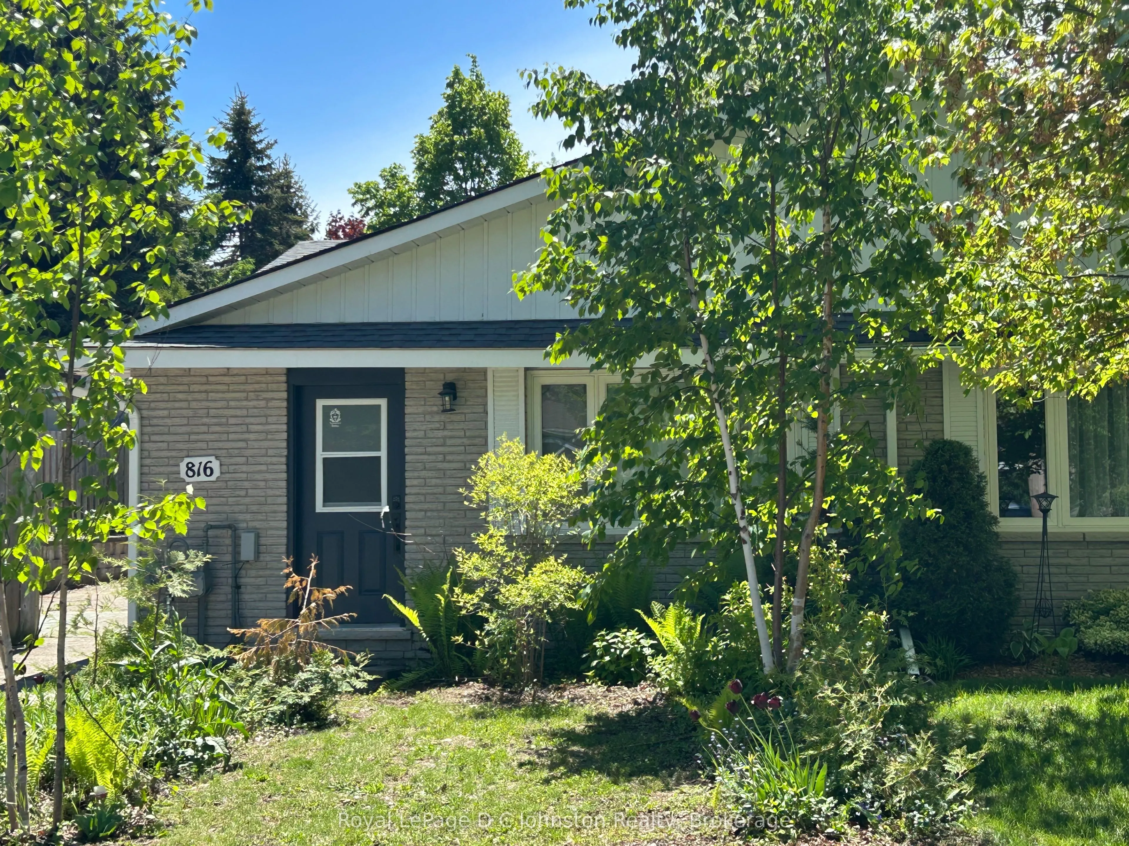 816 River Street, ON N0H 2C4