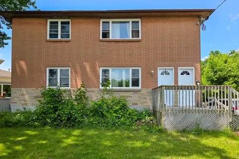 1204-1206 Caswell Crescent, ON K6J 4V6