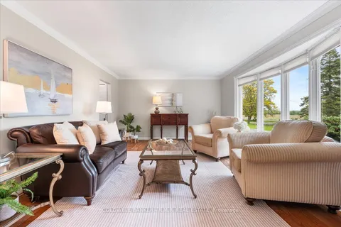790 Hamilton Road, ON K8N 4Z5