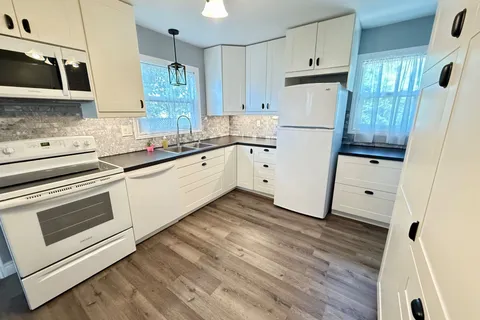 20 Richmond Street, ON L2V 3G4
