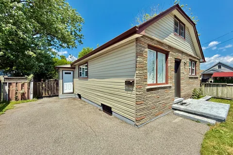 20 Richmond Street, ON L2V 3G4