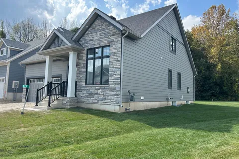 122 Beacon Drive, ON N0H 2P0